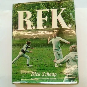 R. F. K. by Dick Schaap with Photographer Michael O'Keefe (1967, Hardcover) - Picture 1 of 24