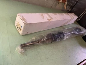 NEW OEM 00-01 Dodge NEON Axle Half Shaft RH RIGHT P/N R2073380AC - Picture 1 of 4