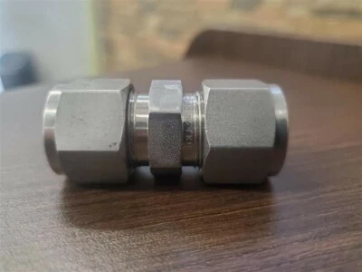 Swagelok SS-810-6-6 1/2” x 3/8” Stainless Steel Union - Image 1 of 4