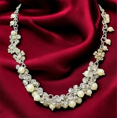 Collar Casa Blanca Mercado Negro Declaración Blanco Imitación Perla Flores Estrás Foto 1 de 4