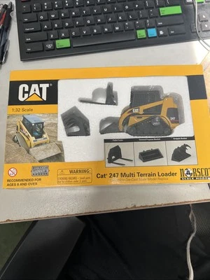 Norscot Scale Models CAT 247 Multi TerrainTrack Loader 1/32 CAT-55102 - Image 1 of 3