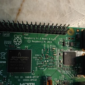 Raspberry Pi 3 Model B v1.2 + Case - Afbeelding 1 van 6