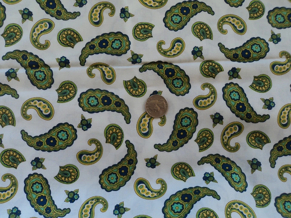 Edredón de algodón de 3 yd x 15" de ancho tela verde paisley sobre blanco Foto 1 de 1