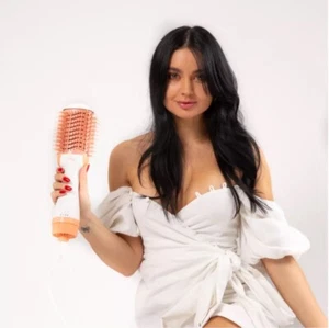 Tidal Hair Salon Quality Blowout From Home Brush NEW FREE SHIPPING - Picture 1 of 6