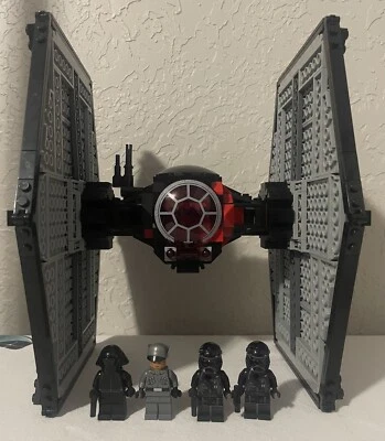 LEGO Star Wars: First Order Fuerzas Especiales TIE Fighter (75101) Usado con Figuras Foto 1 de 4
