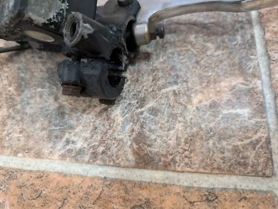 Cilindro maestro delantero Yamaha Virago 700 XV700 750 1000 1100 XV750 Foto 1 de 4