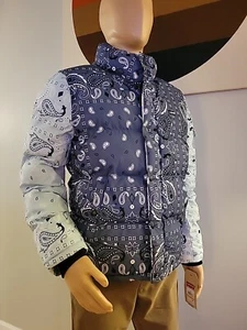NWT Levis Paisley Blue Bandana Water Resistant Puffer Jacket Size Small - Picture 1 of 17