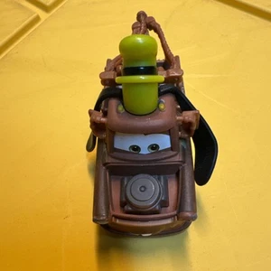 CARROS DISNEY PIXAR MATER GOOFY RARO EXCELENTE ESTADO - Imagen 1 de 9