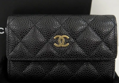 Estuche de identificación de tarjeta CHANEL CC Matelasse piel de caviar negro España con caja 58220268000 2 Foto 1 de 4