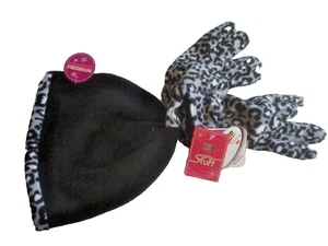 Girls Reversible Hat & Glove Set One Size 6 & Up NEW - Picture 1 of 2