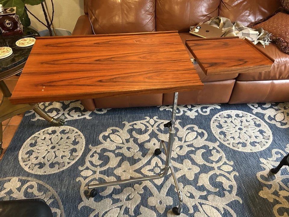 Mesa ajustable Danecastle ApS de teca - Escritorio danés vintage con soporte cromado Foto 1 de 4