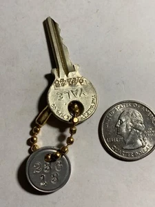 Vintage Safe Deposit Key Yale # 286 13 - Picture 1 of 2