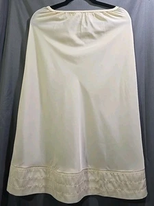 De colección Dama Lynne Medio Deslizamiento Resbaladizo Suave Marfil Cintura 26"-32" Longitud 34"  - Imagen 1 de 7