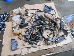 Honda Shadow 1100 VT 1100 CT 98 1998 misc parts lot bolts screws hardware mounts - Bild 1 von 4