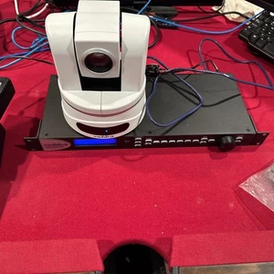 Vaddio Powerview HD-22 PTZ 22x Zoom Camera 998-6960-000 w/CCU - Picture 1 of 7