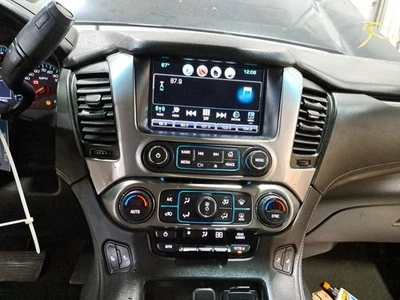 Control de temperatura/calentador/aire acondicionado trasero Suburban 1500 Sku #4229884 2017 Foto 1 de 4