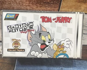 1997 CHEVY MONTE CARLO | #29 JEFF GREEN CARTOON NETWORK Tom & Jerry 1:18|REVELL - Picture 1 of 1