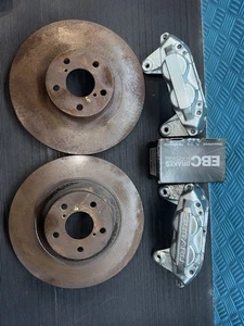 impreza wrx sti 4 Topf Bremssättel vorne Paar neu mit EBC Belägen & Scheiben - Bild 1 von 2