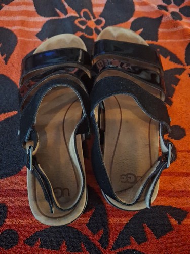 UGG sandali donna Braelynn neri con plateau bianco S 7