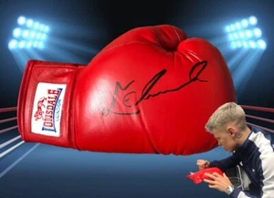 Guante de boxeo Lonsdale firmado por Charlie Edwards con prueba de foto - Imagen 1 de 3