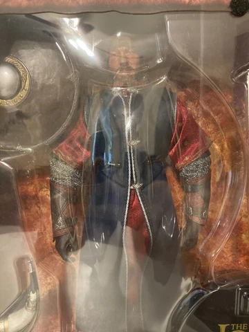 1/6th scale sideshow Lord of the Rings Boromir figure Cover