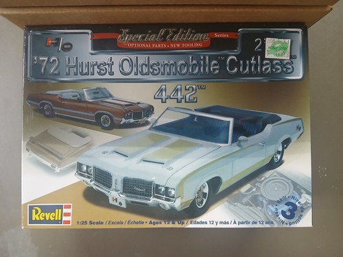 REVELL - 1972 HURST OLDSMOBILE CUTLASS 442 - SPECIAL EDITION - 1/25 ...
