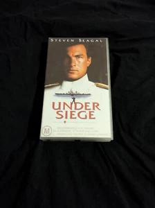 VHS TAPE - UNDER SEIGE - STEVEN SEAGAL - GREAT MOVIE - Picture 1 of 1