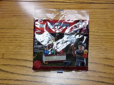 New/Factory Sealed RETIRED 2011 Lego Harry Potter 30111 The Lab Polybag Set - Image 1 of 2