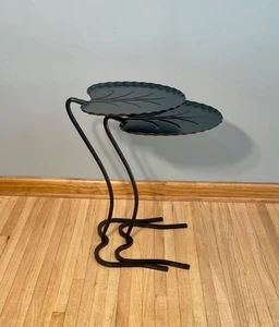 Pair of Black Mid Century Salterini Lily Pad Nesting Tables - Picture 1 of 10