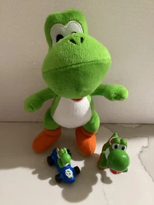 Peluche Yoshi verde Super Mario Bros 9" - Foto 1 di 7