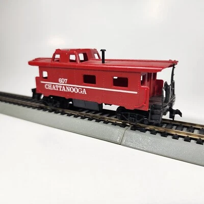 Tyco HO Scale Chattanooga Caboose No. 607 Model Freight Train Car C-6 - Image 1 of 4