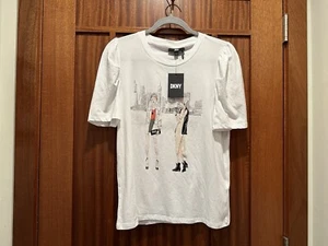 DKNY Cityscape Conversational T-Shirt weiß - Größe M - NEU - Bild 1 von 5