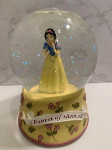Disney Enesco Snow White Fairest Of Them All "Waltz Of The Flowers" Snow Globe - Picture 1 of 4
