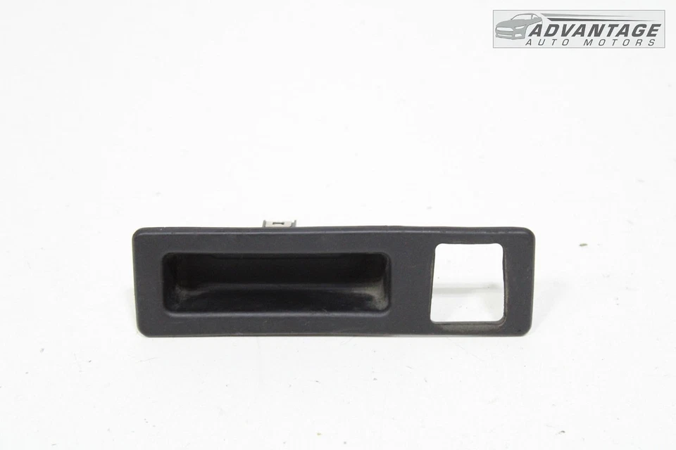 BMW 330E F30 2016-2018 maletero trasero puerta trasera liberación abierta manija bisel OEM Foto 1 de 4