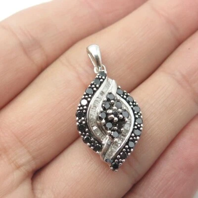 PINGENTE NATURAL DE DIAMANTES PRETO E BRANCO 0,6 ct Jane SEYMOUR Collection em 14K - Imagem 1 de 4