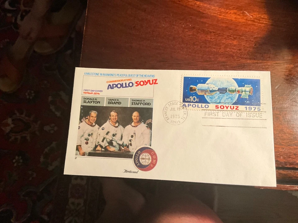Russia FDC 1975 Fleetwood Apollo Soyuz First Day Cover - Image 1 of 1