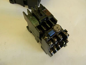 Mitsubishi 3 polig 240V 3,5Kw Motor Anlasser S-K11 + TH-K12AB 17-25A Trip B4 - Bild 1 von 5