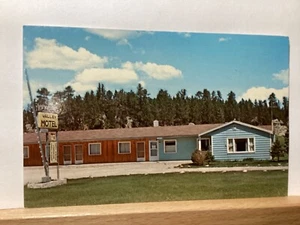 Valley Motel: Custer, SD - Herb & Helen Pishion Owners - Vintage Postcard - Picture 1 of 3