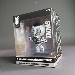 Rainbow Six Siege Black & White Series Smoke Exclusive Deluxe Figure RARE - Picture 1 of 7