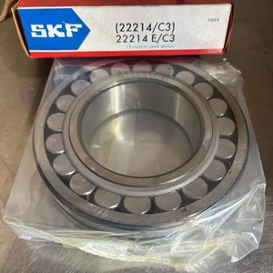 22214-EC3 SKF Spherical Roller Bearing 22214-CCC3/W33 Nos Surplus - Picture 1 of 2