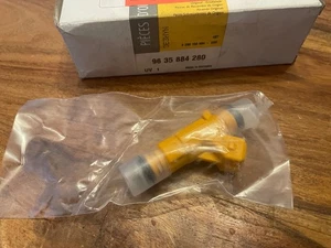 Renault Laguna Avantime Clio V6 NEW GENUINE fuel injector 9635884280 4C5 - Picture 1 of 6