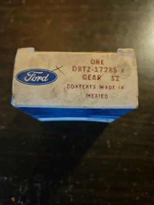 NOS Ford D8TZ-17285-A Speedo Drive Gear - Image 1 of 4