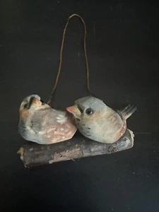 2 Vögel auf einem Stock Weihnachtsschmuck Handarbeit - Bild 1 von 7