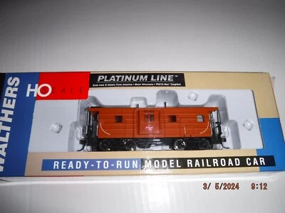 WALTHERS HO MILWAUKEE ROAD RIB SIDE CABOOSE #01901 1970's SCHEME BRAND NEW! - Image 1 of 4