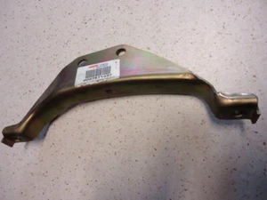 Obere Halterung Auspuffbefestigung Fiat 126 Bis (7671837) - Bild 1 von 2