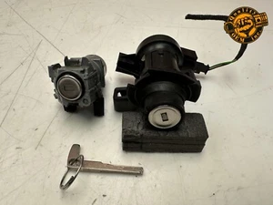 12-18 MERCEDES C CLS E SL SLC SLK - FRONT LEFT DOOR & TRUNK LOCK CYLINDERS W/KEY - Picture 1 of 8