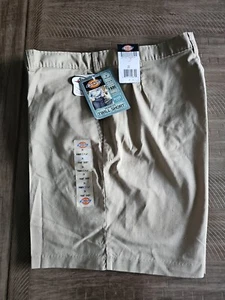 DICKIES Women's Twill Beige Tan Flat Front Shorts Size 20 Relaxed Fit 8" Inseam - Picture 1 of 6