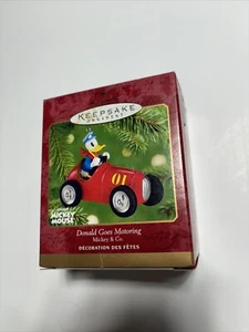 Hallmark Keepsake Ornament Mickey & Co "Donald Goes Motoring" - 2001 Donald Duck - Picture 1 of 3
