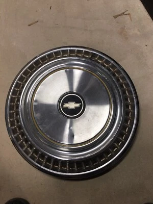 Chevrolet C10 1973-1989 15"" usado, camioneta, cubierta de rueda de furgoneta Foto 1 de 4