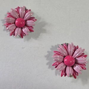 50er Jahre rosa Blume Ohrclips Metall Emaille Vintage Retro MCM Blumenkind - Bild 1 von 8